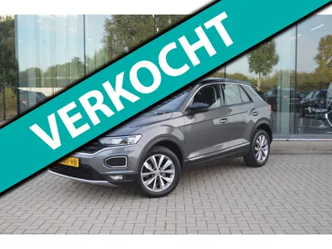 Volkswagen T-ROC 1.0 TSI | Navigatie | Adaptive cruise controle | Stoelverwarming