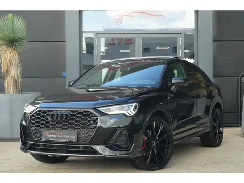 Audi Q3 Sportback 45 TFSI e | S line | 245pk | PHEV | Black Edition | Pano | Camera | Stoelverwarmin