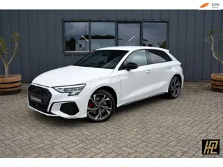 Audi A3 Sportback 45 TFSI e S edition Competition * SoH 92% * ACC * 18" * B&O * Trekhaak * Carplay/A