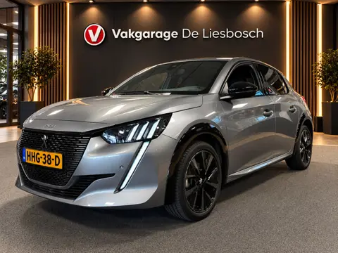 Peugeot 208 1.2 GT 101PK / Navigatie / DAB / Camera / PDC v+a / Full Led