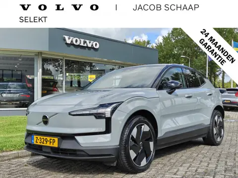 Volvo EX30 Extended Range 272PK Plus 69 kWh | BLIS | Stoel/Stuur verwarm. | Camera Achter | H&K | PD