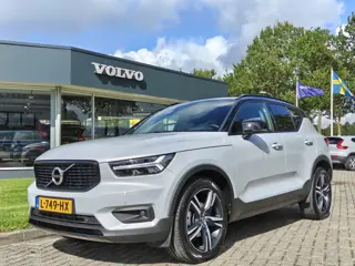 Volvo XC40 T3 163PK R-Design | BLIS | Camera Achter | PDC V+A | Trekhaak | ACC | Carplay |