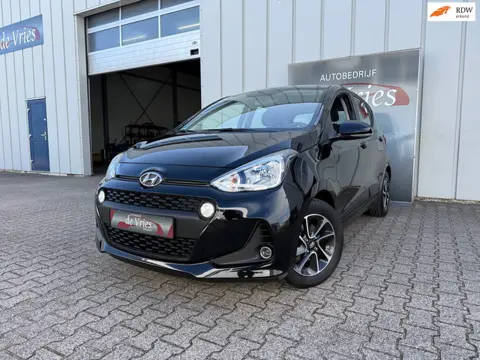 Hyundai I10 1.2 i-Premium / Airco / Navi / Cruise control / Stuurverw. / Stoelverw. /