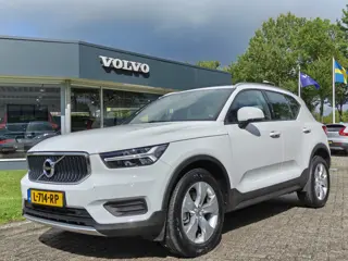 Volvo XC40 T2 130PK Automaat Momentum | Carplay | PDC V+A | Cruise Control | 18'' | DAB |