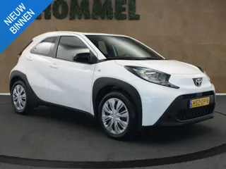 Toyota Aygo X 1.0 VVT-i MT Play - ORIGINEEL NEDERLANDSE AUTO - ACHTERUITRIJCAMERA - APPLE CARPLAY/AN