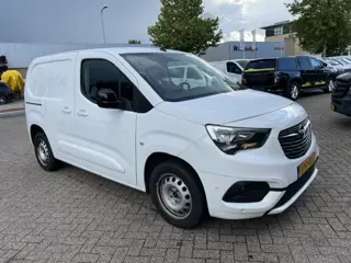 Opel Combo 1.5D 75KW Edition NAVI KLIMA SCHUFDEUR EURO6