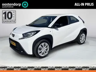 Toyota Aygo X 1.0 VVT-i S-CVT Play | Apple CarPlay/Android auto | Achteruitrijcamera | Verwarmde voo