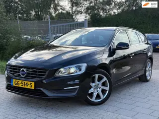 Volvo V60 2.0 D4 Summum AIRCO CRUISE NAVI PDC TREKHAAK