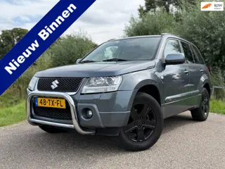 Suzuki Grand Vitara 2.0-16V High Executive Automaat / Schuif-/Kanteldak / Leder / Clima / Stoelverwa