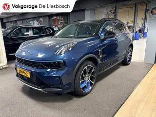 Lynk & Co 01 1.5 / Panorama-dak / 360 Camera / Infinity audio / Navigatie