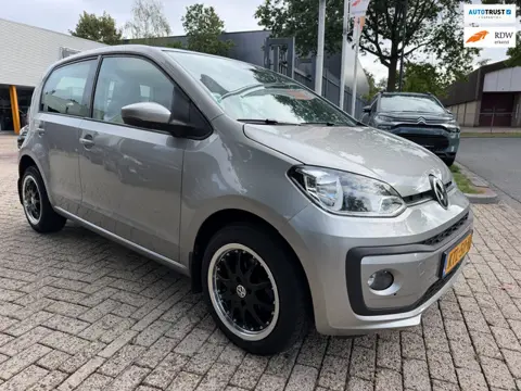 Volkswagen Up! 1.0 high up! R-Line 5 deurs, camera, clima, cruise controle, elec pakket, stoel verwa