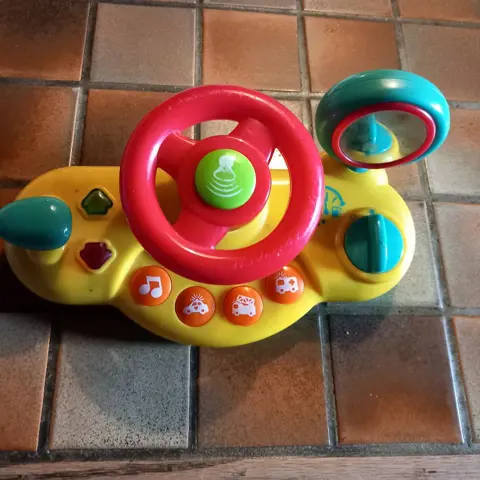 baby- speelstuur van Playgo - met leuke geluiden.