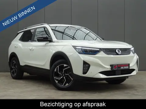 SsangYong Korando E-Motion Platinum 2WD * 326 KM ACCURADIUS * LUXE UITV. !!