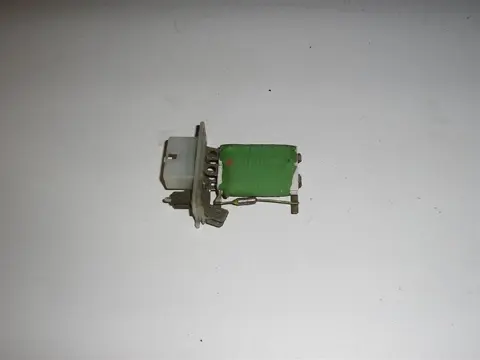 Kachelweerstand Opel Corsa B 52466657