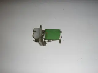 Kachelweerstand Opel Corsa B 52466657