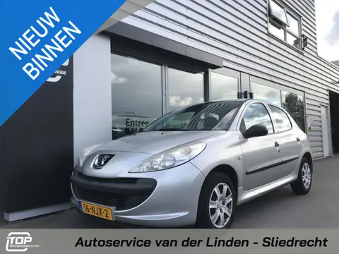 Peugeot 206 + 1.1 XR