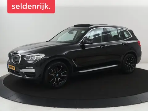 BMW X3 xDrive20i | Trekhaak | Panoramadak | Adaptive cruise |  Half Leder | Head-up | Camera | Sfeer