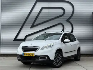 Peugeot 2008 1.2 PureTech Style 1e Eigenaar|Navi|Clima|Stoelverw|Trekhaak|Cruis|D-riem vv in 2025|PD