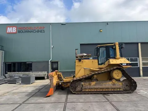 Cat D6M ( 9000 Hours, Excellent condition ) (bj 2000)