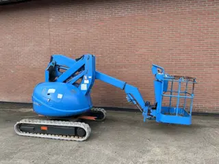 Gebruikte knikarmhoogwerker Maeda HF070R2