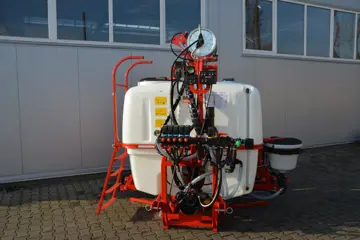 3-punts = HHTC- Veldspuiten_ Gedragen 200 - 1.200 Liter / 2 - 18 Meter bomen