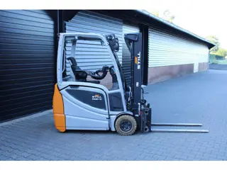 Still RX20 16 heftruck elektrische triplex lepelverstelling sideshift