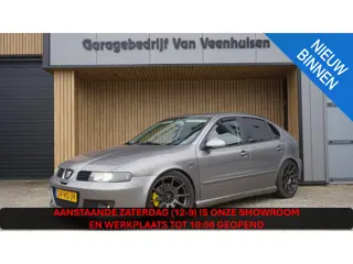 SEAT Leon 1.8-20VT 180 pk Topsport Xenon Elek pakket Recaro seats *NL auto* SuperSprint exhaust *JR 
