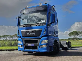 M.A.N. 26.560 TGX 6x2-4 chassis