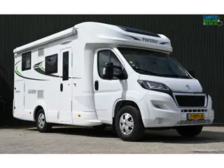 Eura Mobil Forster 699 EB Enkele bedden Luifel weinig KMS