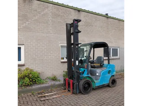 Mitsubishi FD25N Diesel Heftruck