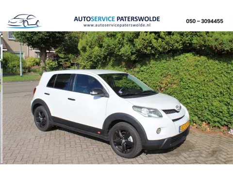 Toyota Urban Cruiser 1.3 VVT-i Dynamic Pearl