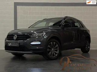 Volkswagen T-Roc 1.5 TSI / DSG / VIRTUAL / CARPLAY / CRUISE / ACC /