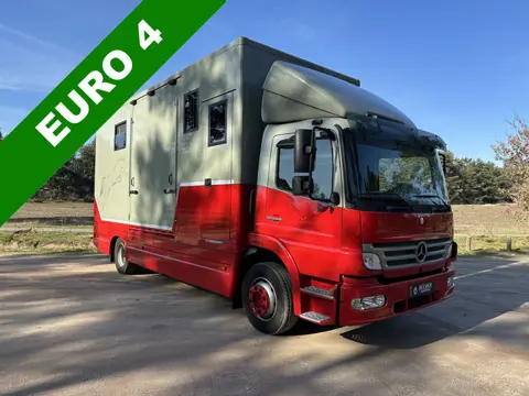 Roelofsen Mercedes-Benz Atego 1218 3-paards + koets paardenvrachtwagen