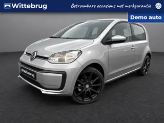 Volkswagen up! 1.0 Airco / Bluetooth / 17"LM Velgen / Navigatie by app Rijdende Demo, graag bezichti