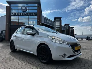 Peugeot 208 1.2 VTi Envy 5deurs NAP Airco APK
