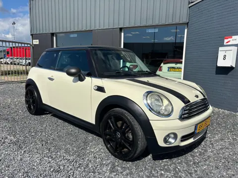 Mini 3-Deurs 1.4 One | Airco | Navi | Camera | APK 11-2027