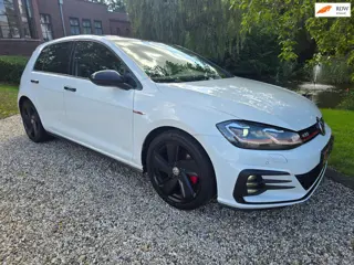 Volkswagen Golf 2.0 TSI GTI Performance Automaat Schuifdak Xenon
