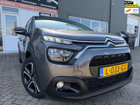 Citroen C3 1.2 PureTech Feel 5 drs en parkeersensoren en bluetooth telefoon / media en airco en crui