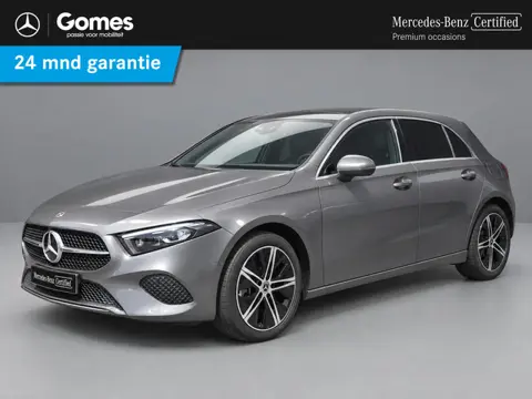 Mercedes-Benz A-klasse 250 e Luxury Line | Panoramadak | Dodehoekassistent
