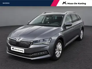 Skoda Superb Combi 1.4 TSI iV 218pk DSG Business Edition Plus  · Camera · Inklap. Trekhaak · Stoelve