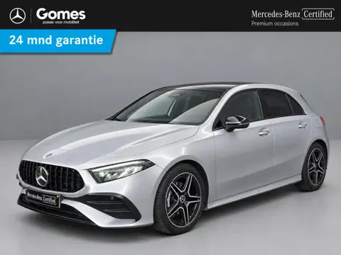 Mercedes-Benz A-klasse 180 AMG Line | Panoramadak | Keyless Go| Night Pakket|Cruise Control | LED Ko