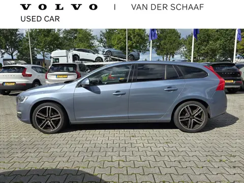 Volvo V60 1.5 T3 Polar+ Dynamic Dealer onderhouden |  Cruise control |  Verwarmde stoelen voor | Sta