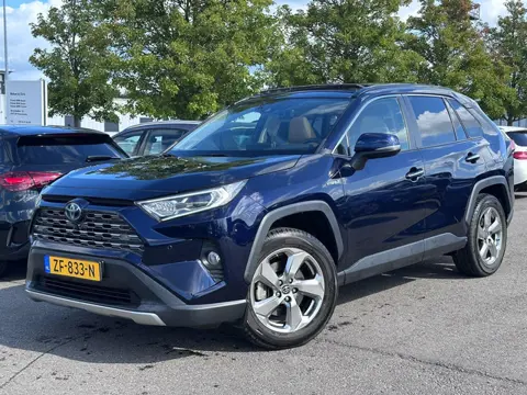 Toyota RAV4 2.5 Hybrid Executive | Trekhaak | Panoramadak | 360 camera | Leder | JBL