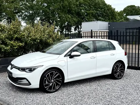 Volkswagen Golf 1.4 eHybrid Style Navi|IQLight|Memoryinter|Stuuverw 204PK
