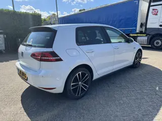 Foto 14 van Volkswagen Golf 1.4 TSI GTE B (bj 2015, automaat)