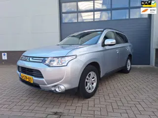 Mitsubishi Outlander | 2.0 Intense | Navigatie | Bluetooth | Airco | Automaat | 2e eigenaar |