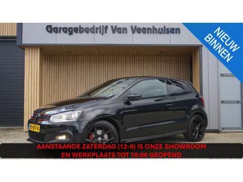 Volkswagen Polo 1.4 TSI 180pk GTI DSG 3Drs Leder/Alcantara 17inch LM *Black Optik* Stoelverwarming *