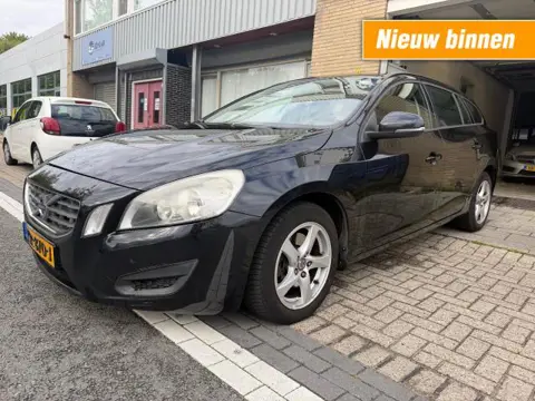 VOLVO V60 1.6 D2 Kinetic AUTOMAAT CLIMA NAVI HANDEL PRIJS 