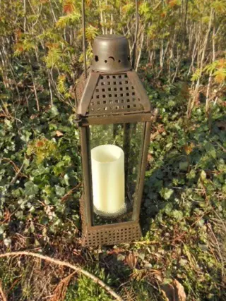 WINDLICHT GROOT METAAL BRUIN 48 CM HOOG