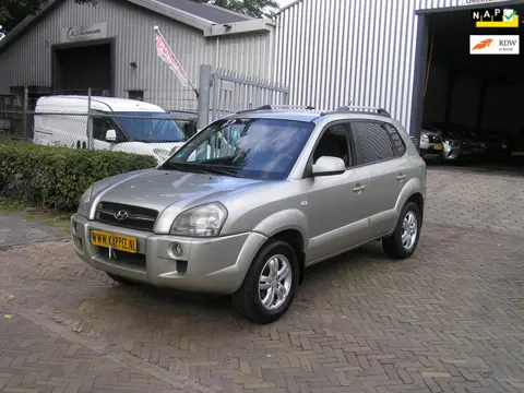 Hyundai Tucson 2.0i Style Executive 176 d km nap airco APK